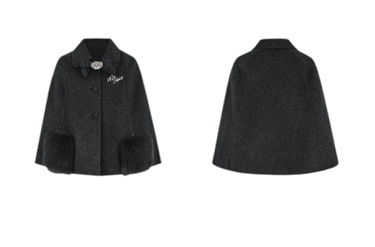 Cappotto mantella in peluche con fiocco