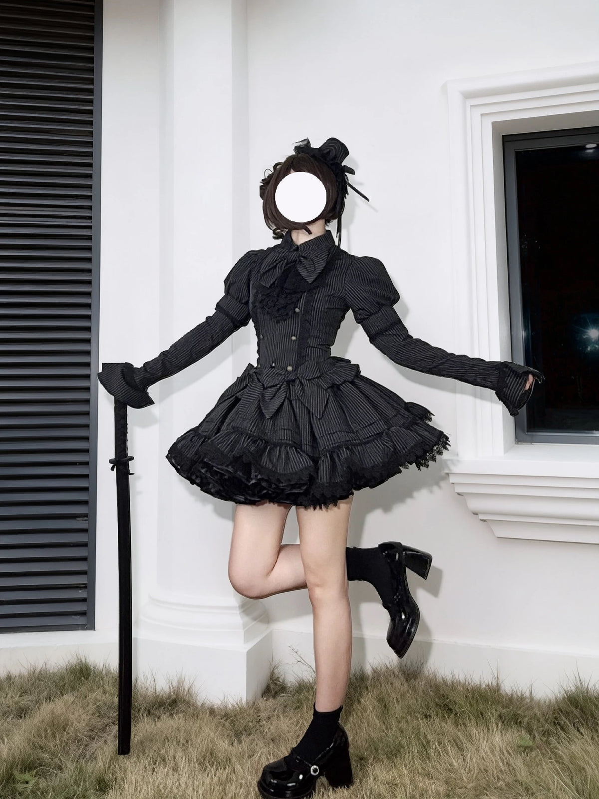 Bộ áo blouse và chân váy Lolita kẻ sọc
