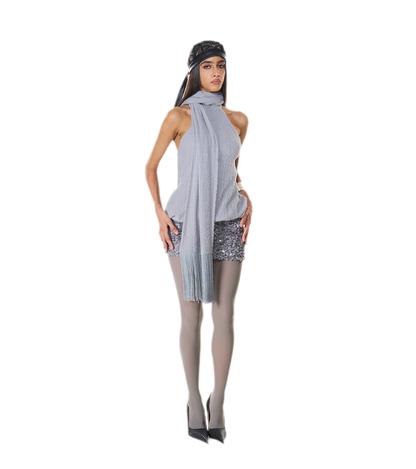 Robe pelucheuse à encolure dos nu et froncée