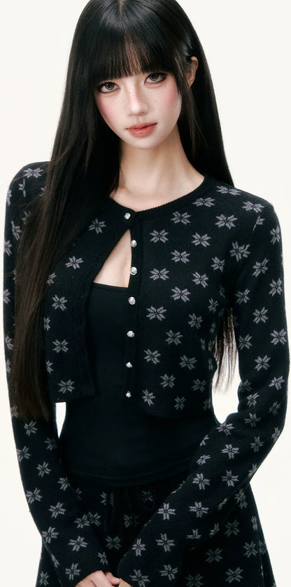 Conjunto de punto de tres piezas con estampado floral