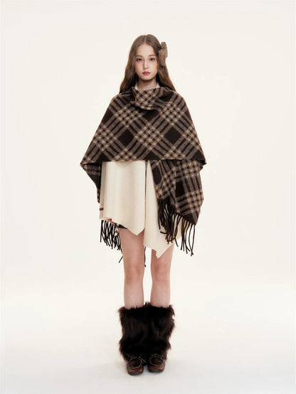 Fleece Checked Fringe Poncho