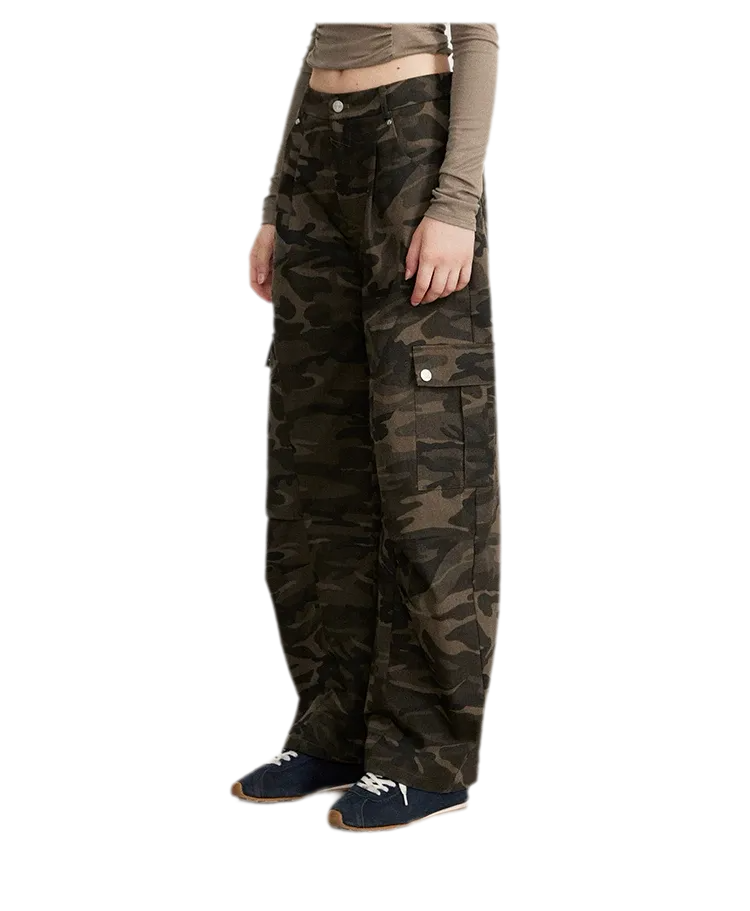 Vintage Curved-Leg Cargo Pants