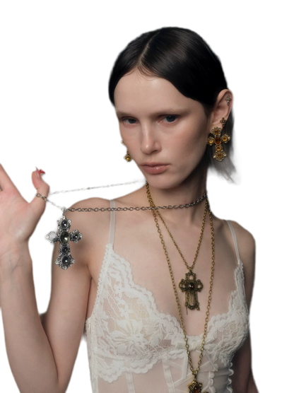 Collar de cruz de cristal barroco