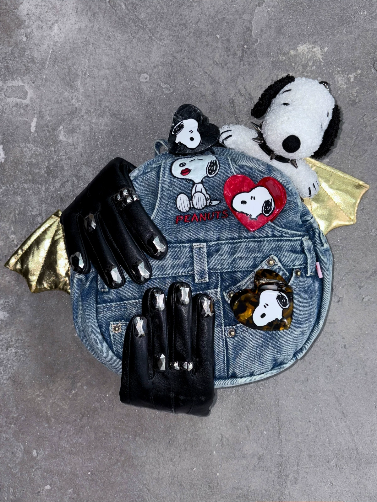 Studded Collar Snoopy Keychain