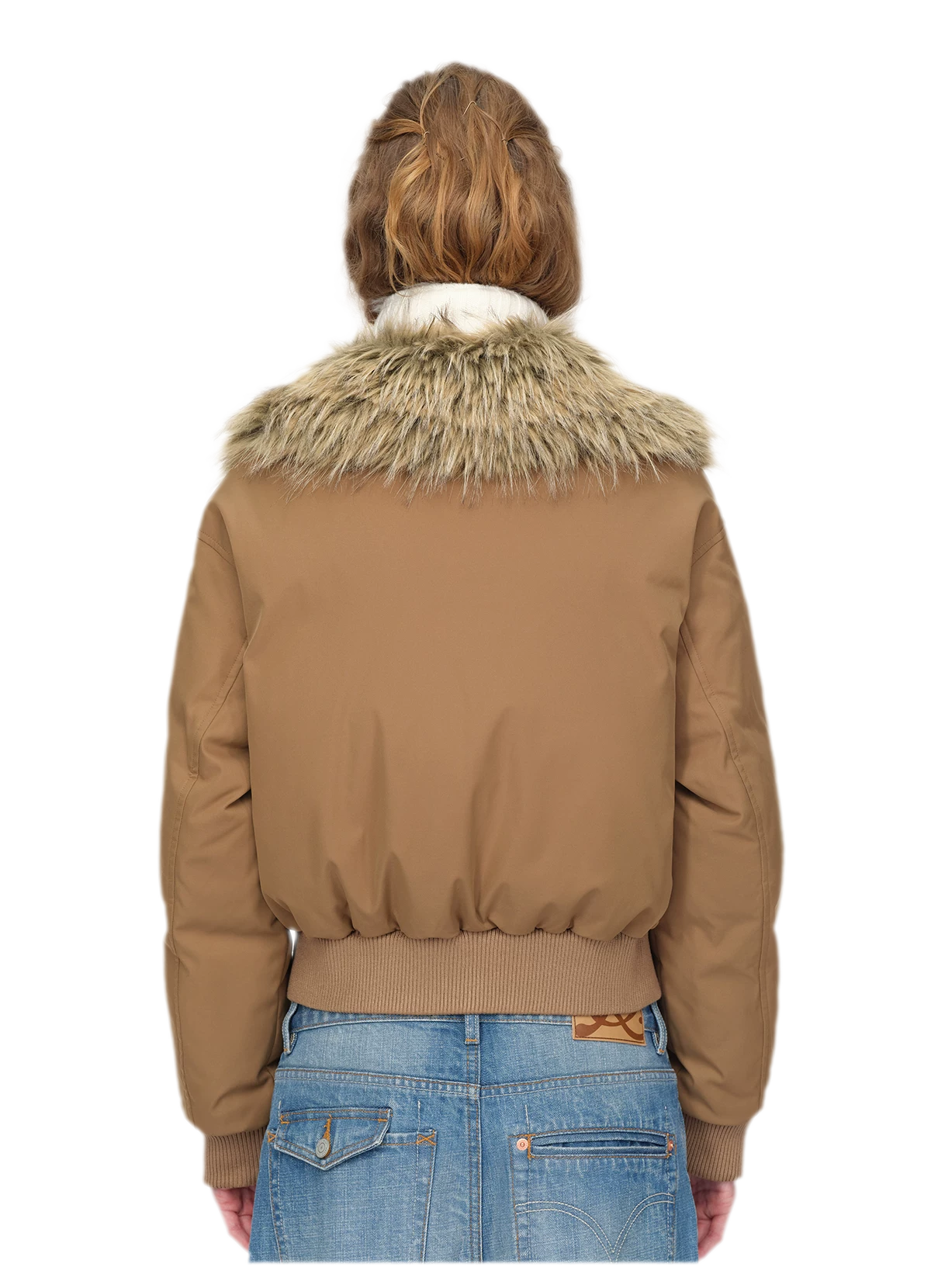 Glänzende kurze Daunen-Steppjacke