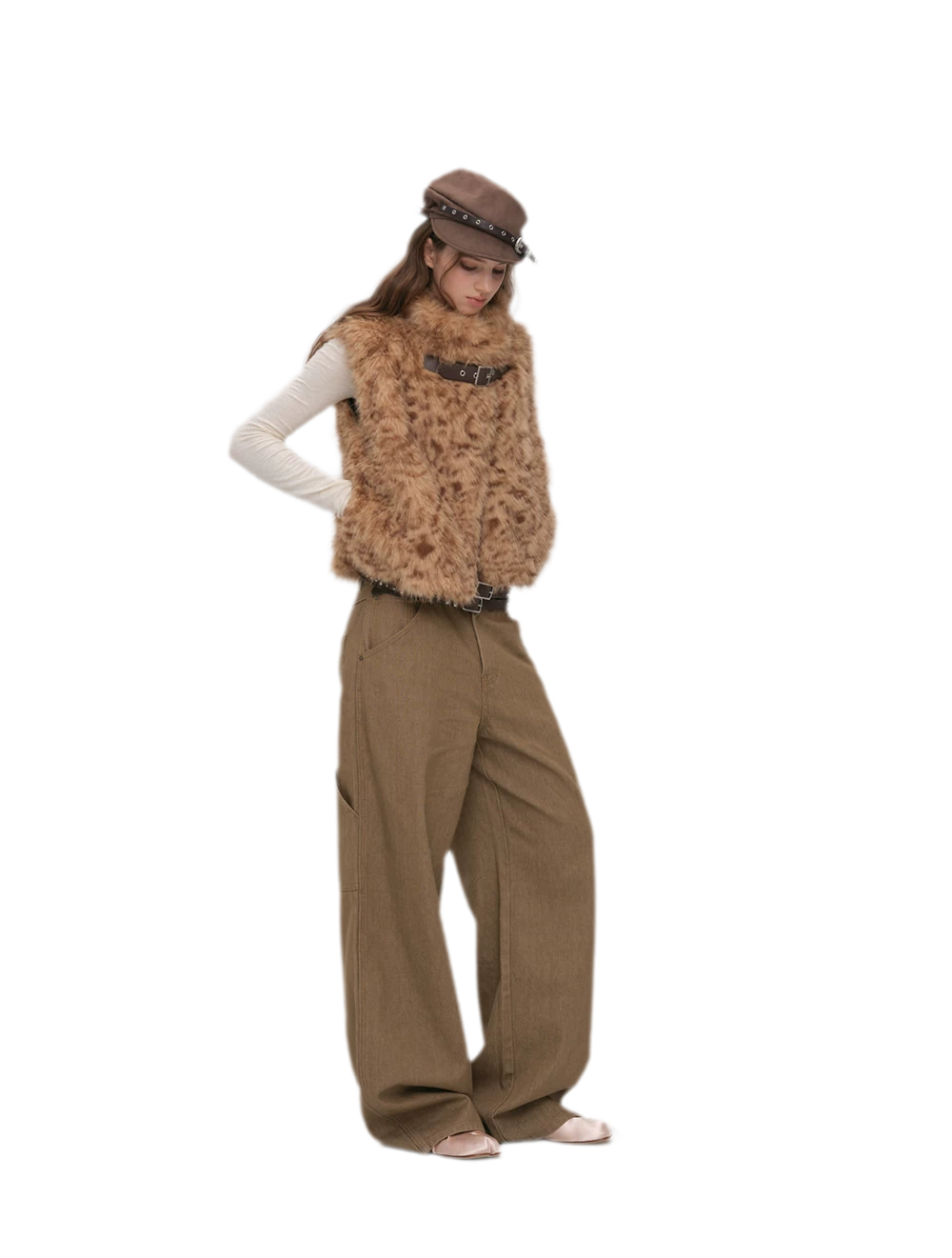 Embossed Buckle Newsboy Beret