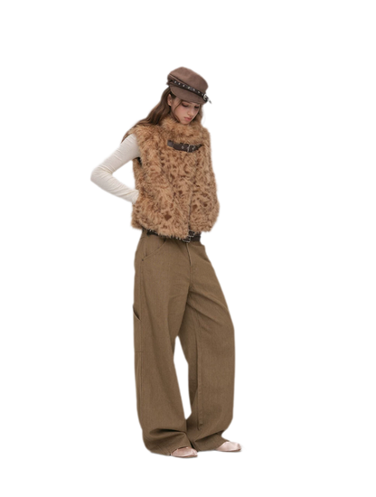 Embossed Buckle Newsboy Beret