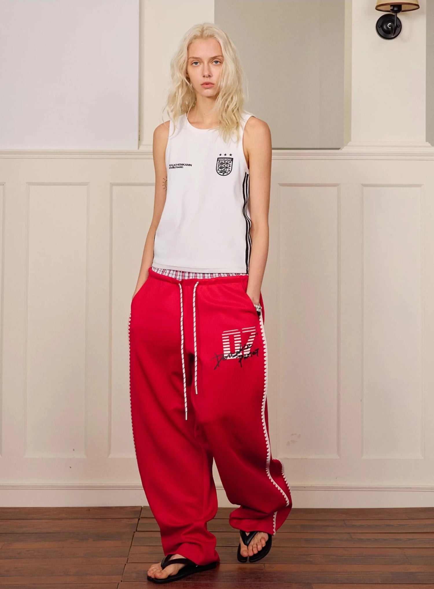 Shell Embroidery Graffiti Print Double Waist Pants