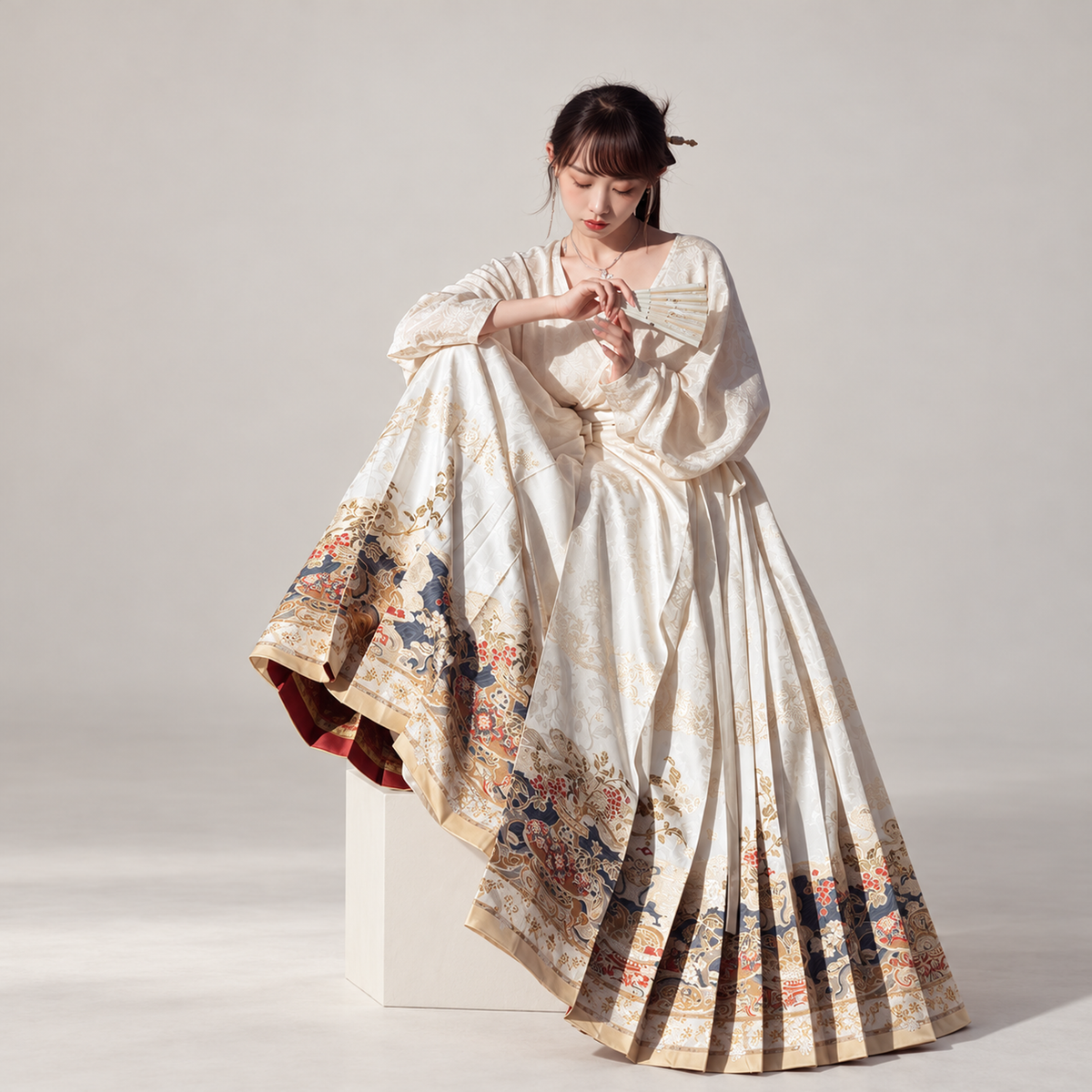 素瓷·九曜金枝 Porcelain Branches Ming-Style Mamian Skirt