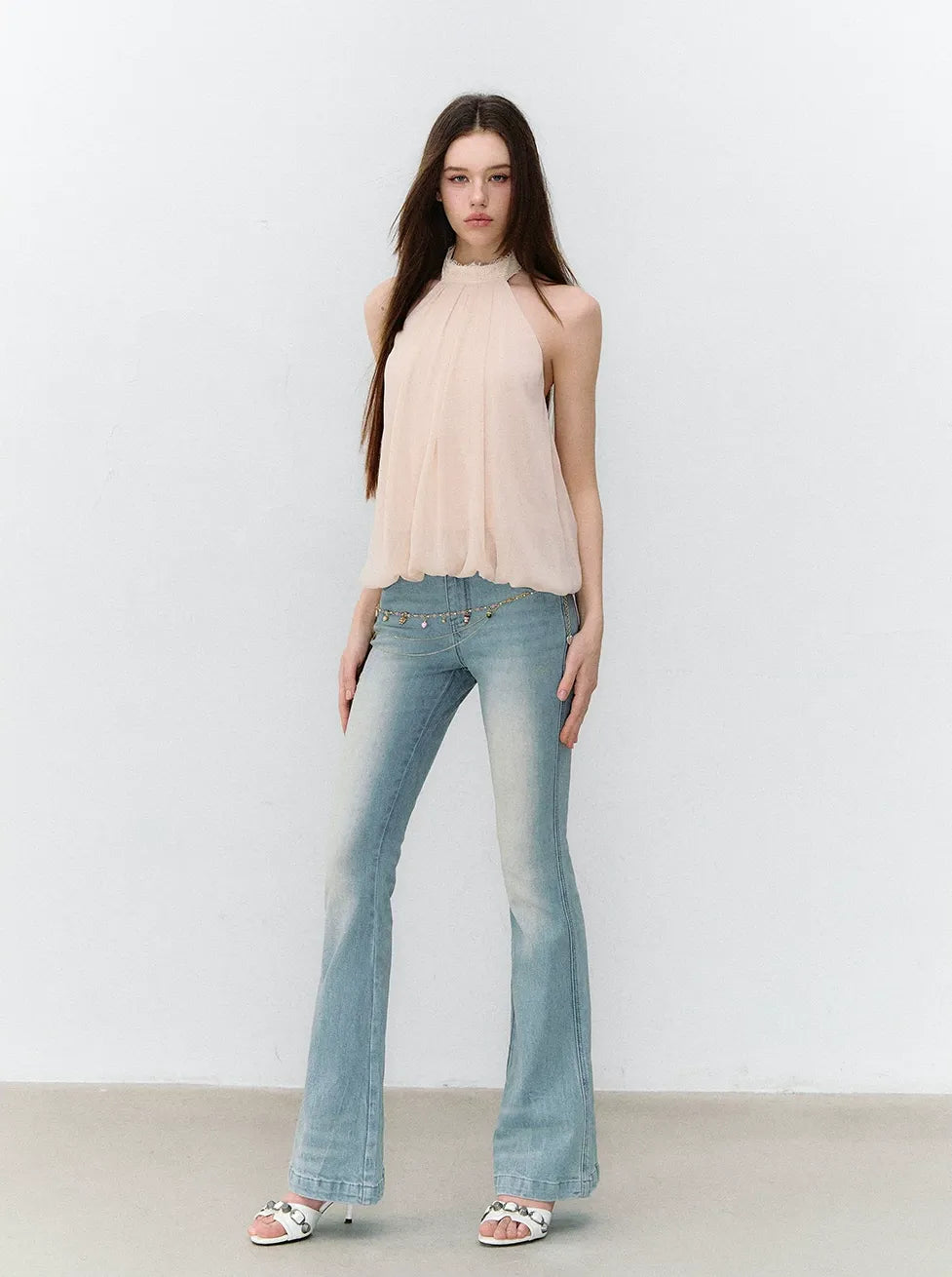 Sleeveless Chiffon Tie-Neck Waist Shirt