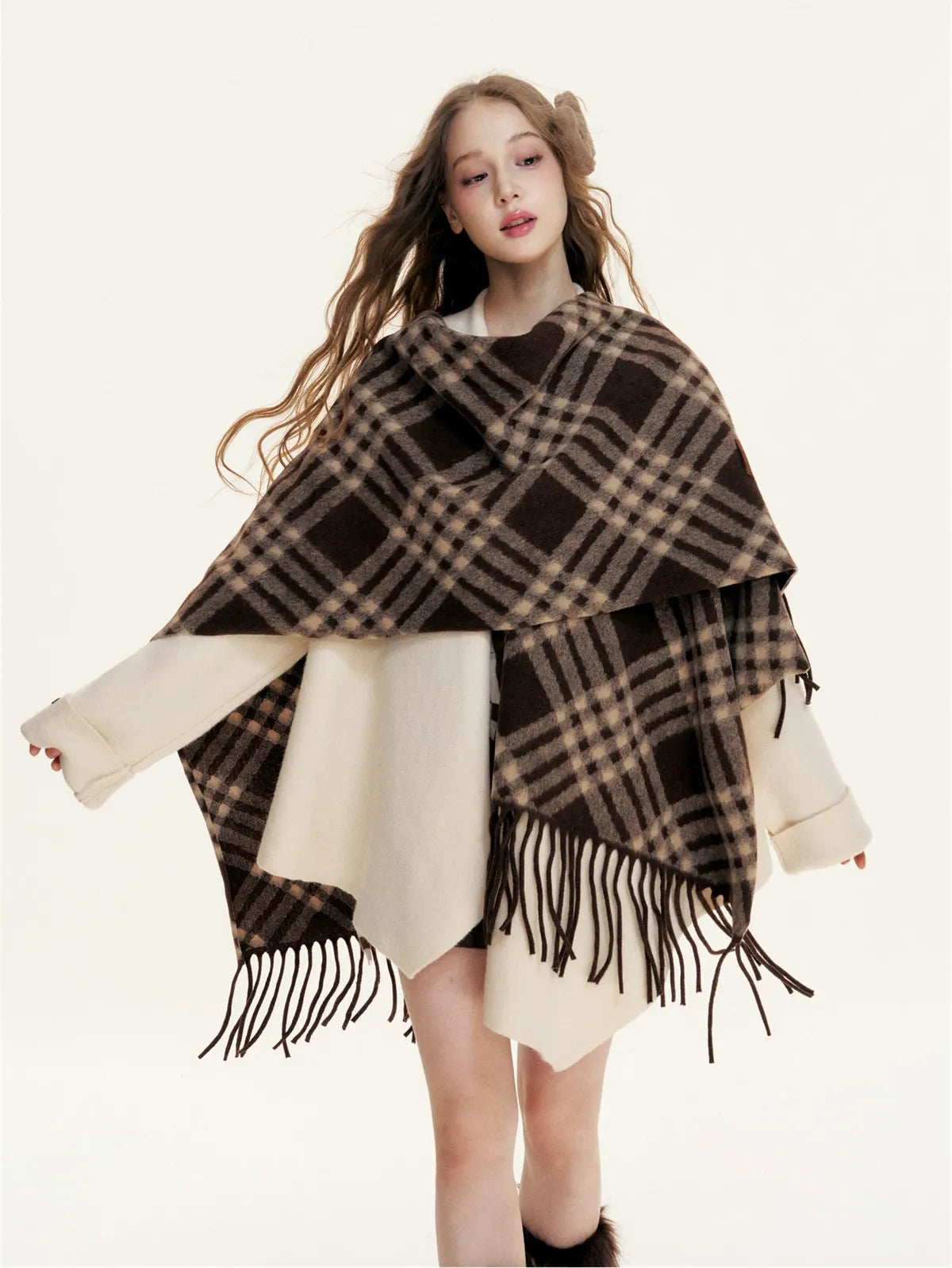 Fleece Checked Fringe Poncho