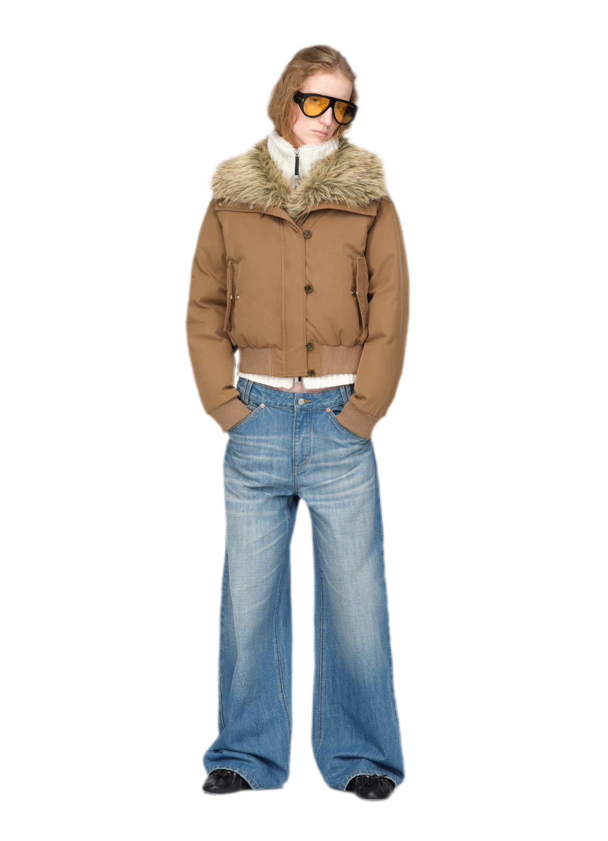 Glänzende kurze Daunen-Steppjacke