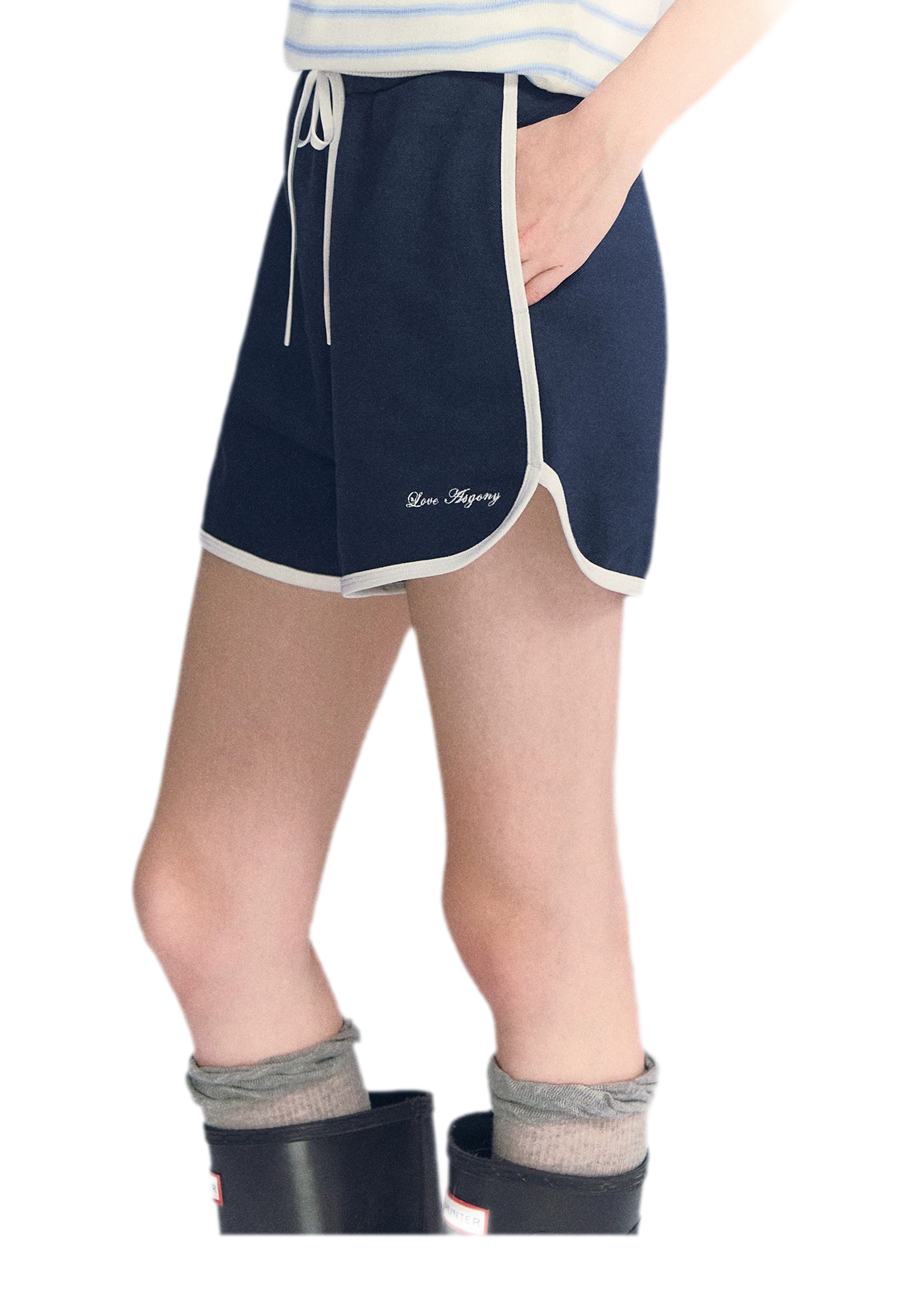 Embroidered Piping Shorts
