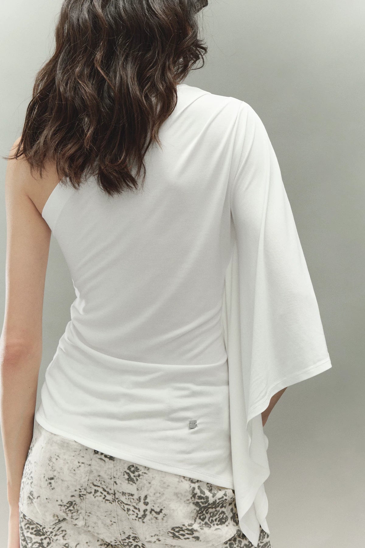 Lenzing Modal One-Piece Batwing Sleeve Asymmetric Top