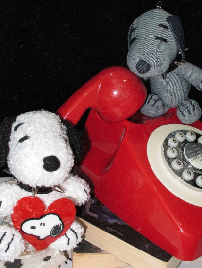 Studded Collar Snoopy Keychain