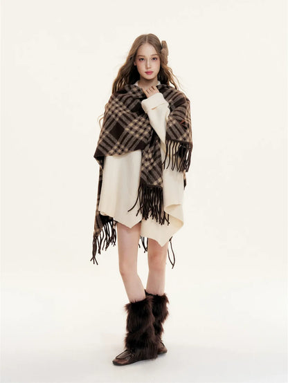Fleece Checked Fringe Poncho