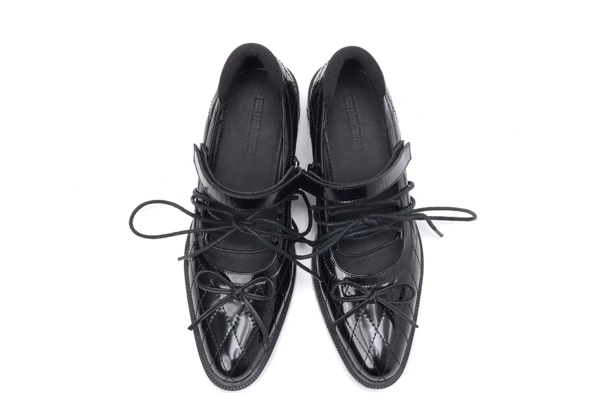 Zapatos Mary Jane acolchados con cordones