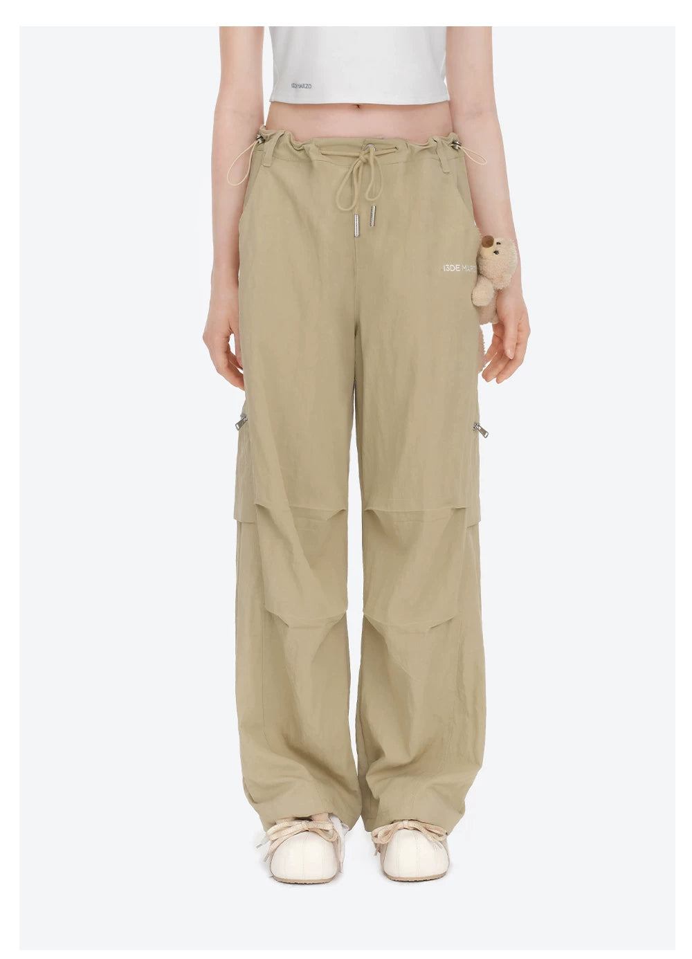 Loose Wide-Leg Cargo Pants