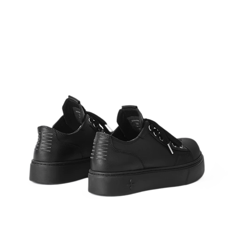 Classic Low-Top Leather Sneakers