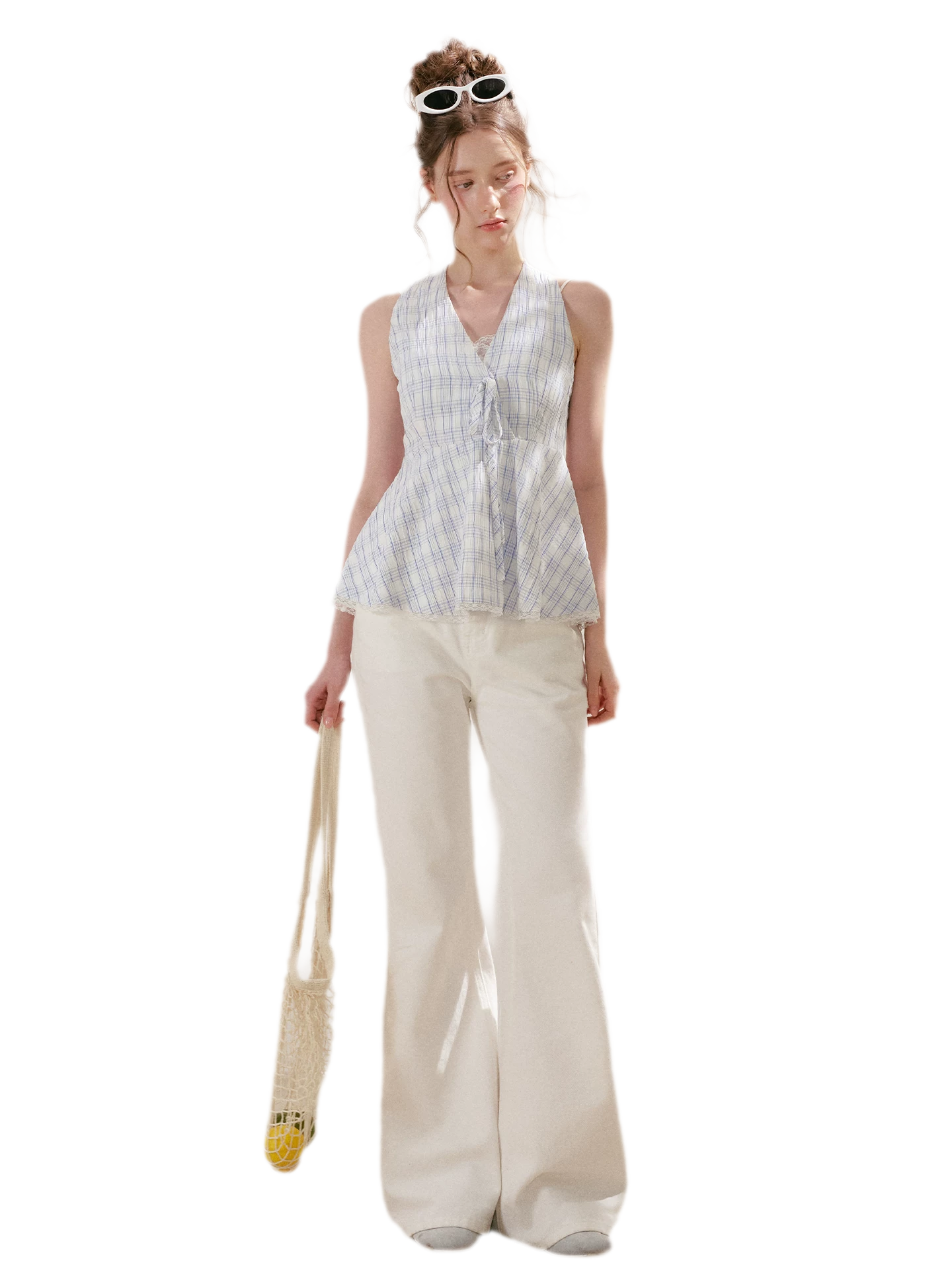 Embroidered Flared Jeans