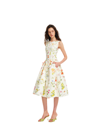 Robe de vacances fleurie peinte à la main