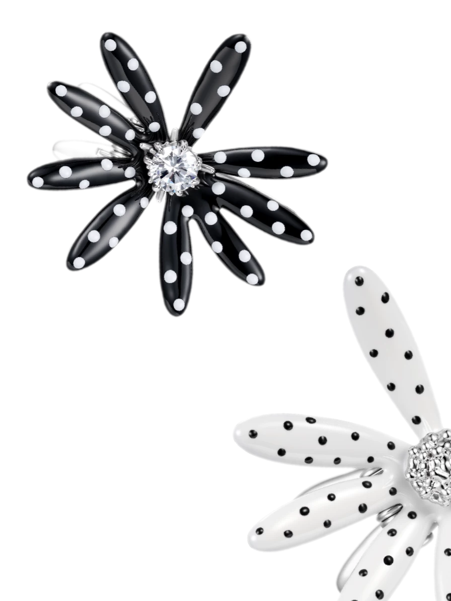 Metallic Daisy Flower Hair Clip