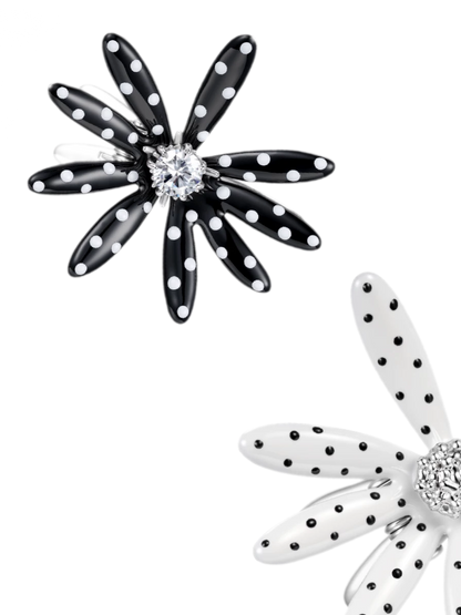 Metallic Daisy Flower Hair Clip
