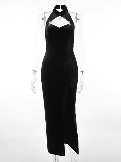 Vestido maxi gótico de terciopelo con cuello halter