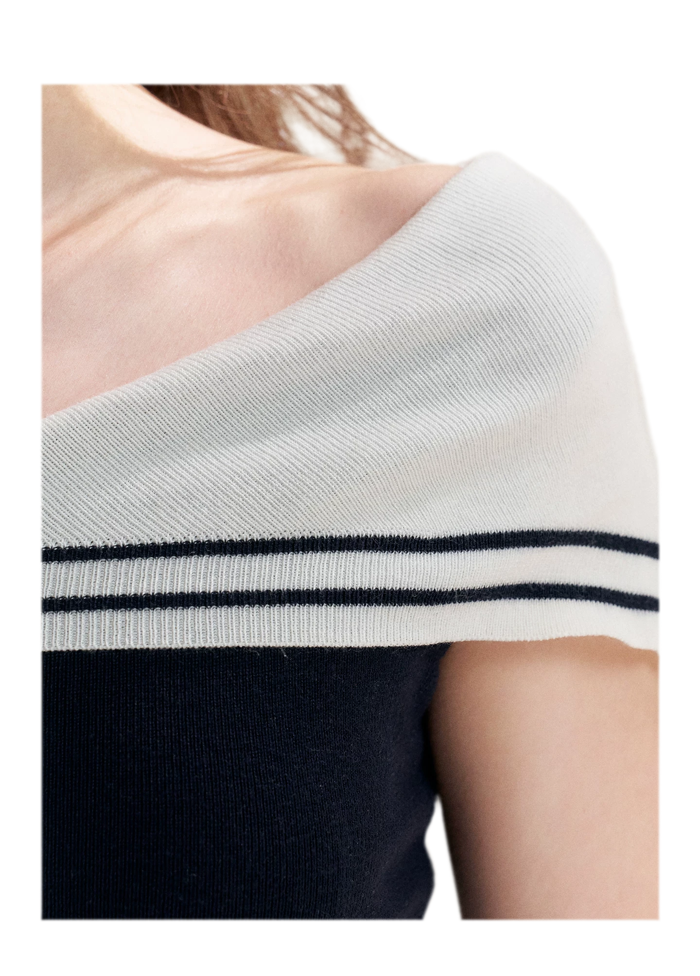 V-Neck Tie Knit Top