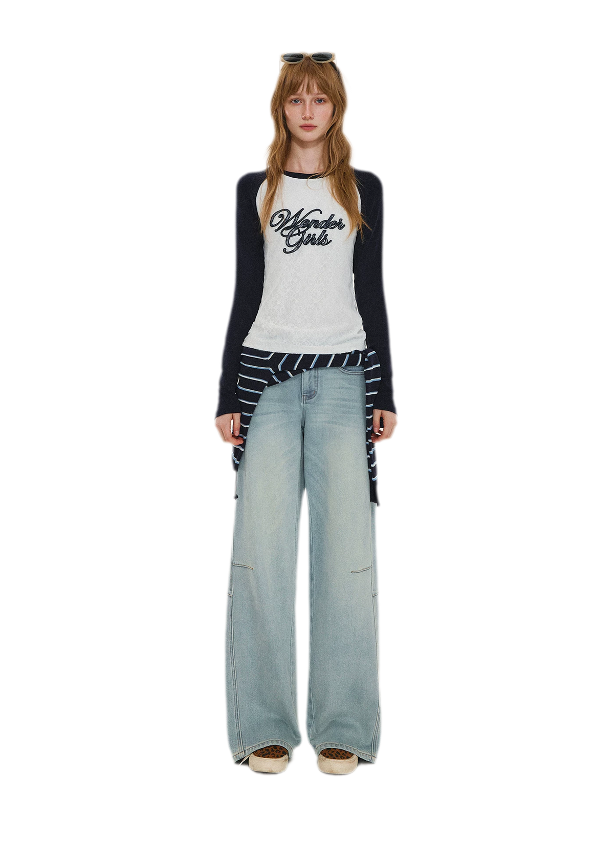 Washed Curved Wide-Leg Jeans