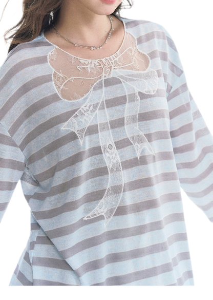 Contrast Lace Bow Blouse