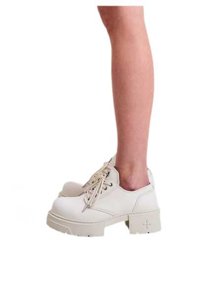 Statue Derby Shoes