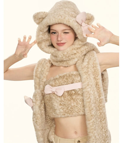 Cappello-sciarpa in pelliccia con stampa leopardata