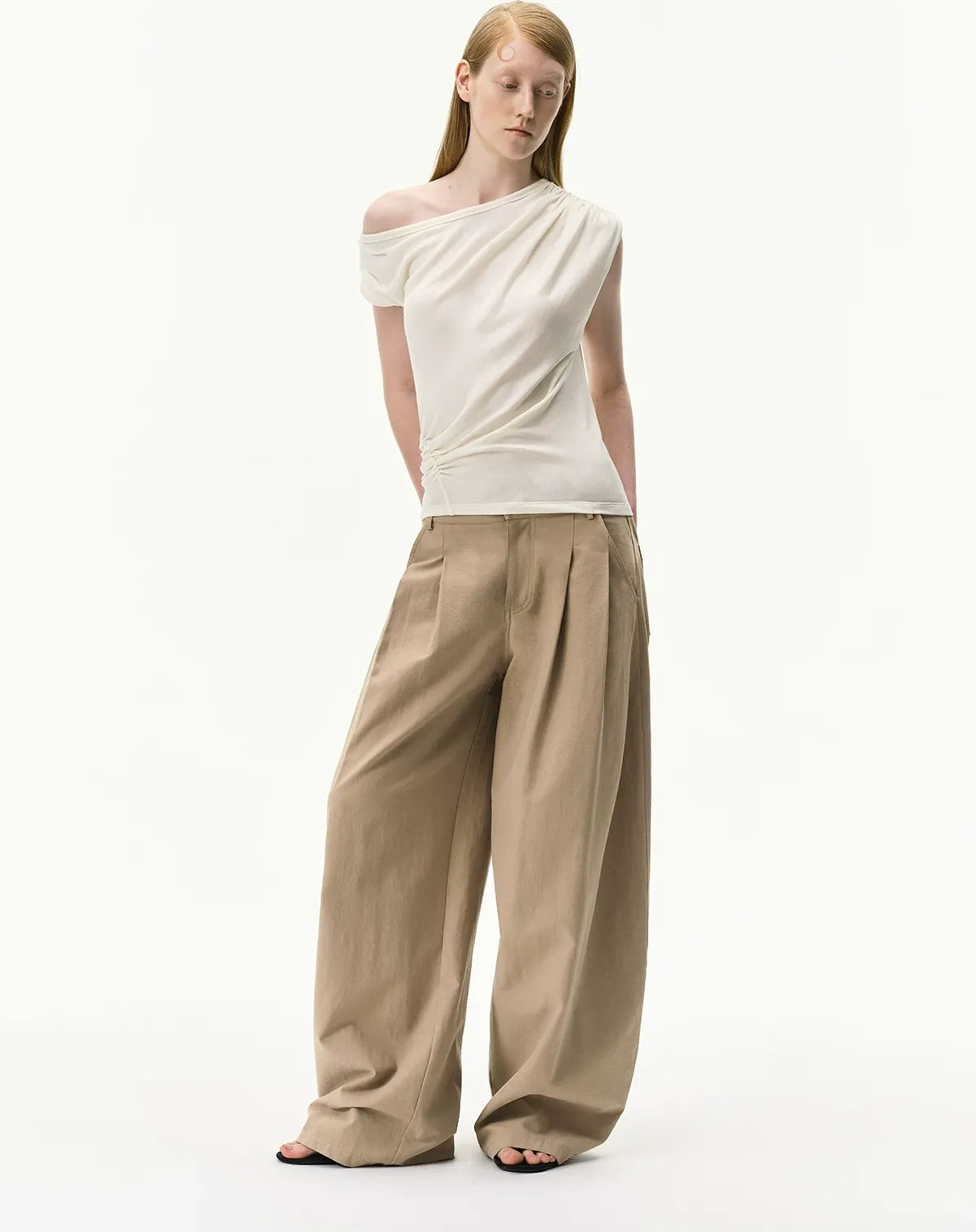 Curved Linen-Blend Pants