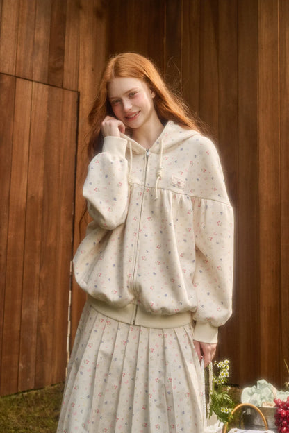 Printed Hooded Sweatshirt Pleated Skirt