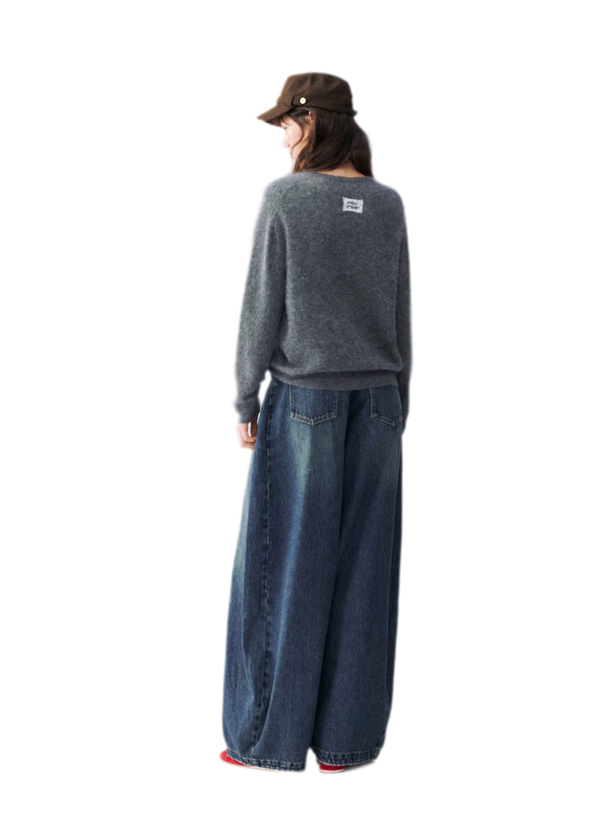 Flauschiger Mohairpullover mit V-Ausschnitt