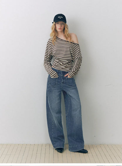 Deconstructive Wide-Leg Jeans