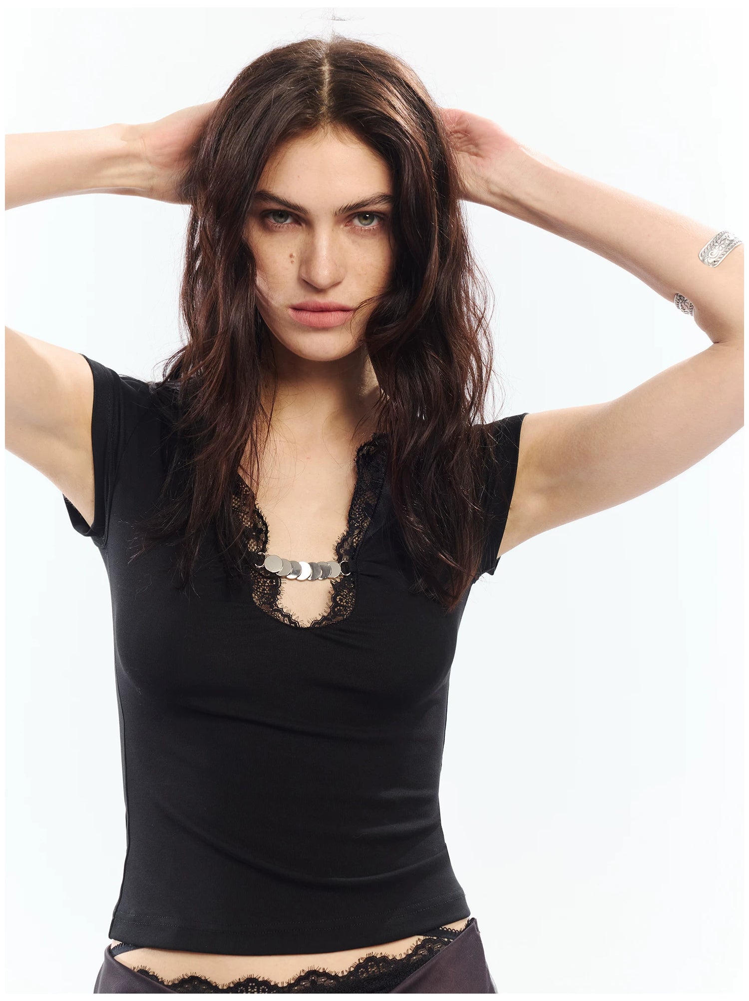 Lace Trim V-Neck Slim Fit T-Shirt