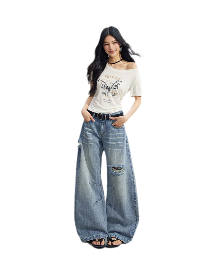 Distressed Curved Jeans
