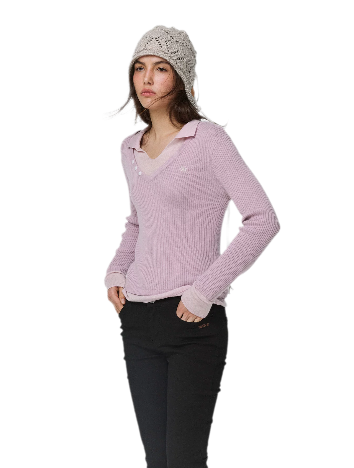 Gorro de punto grueso calado a rayas