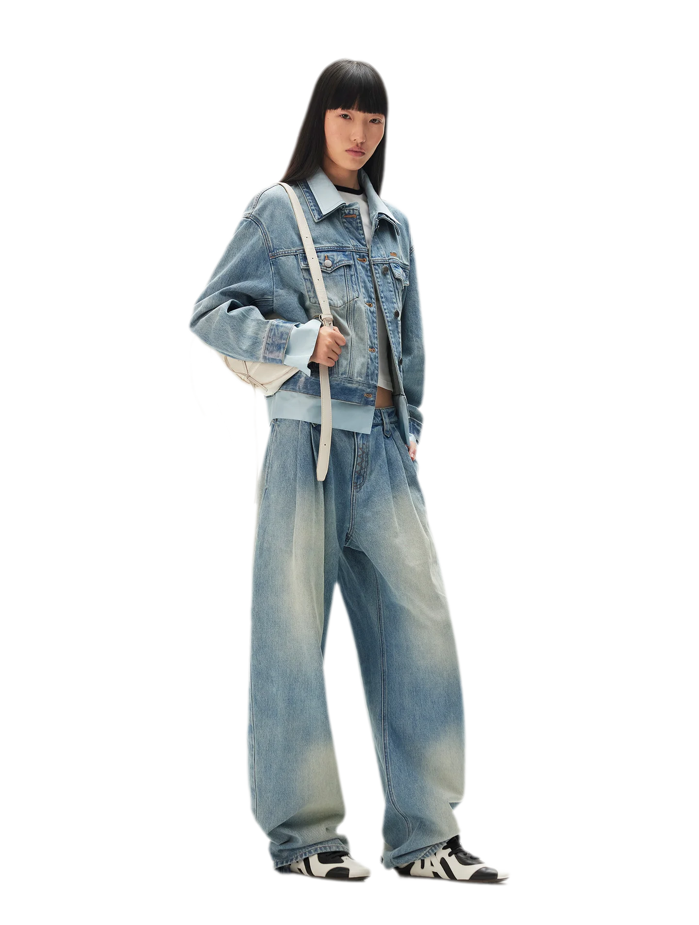 Washed Pleated Wide-Leg Jeans