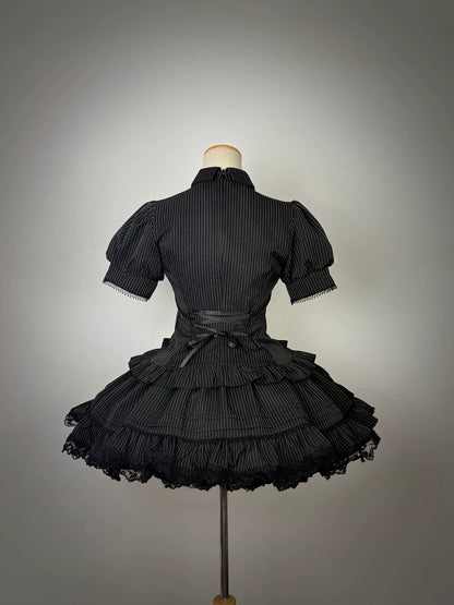 Bộ áo blouse và chân váy Lolita kẻ sọc