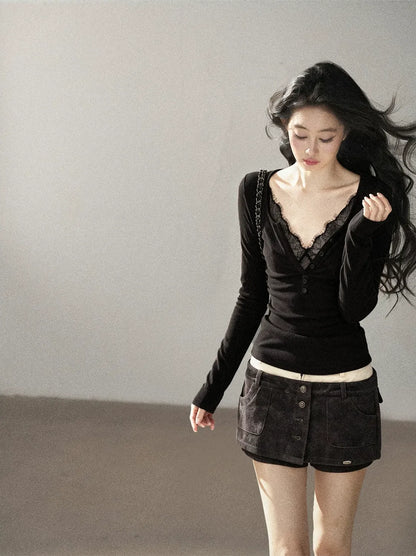 เสื้อถักริบขัดเงาคอวีแต่งลูกไม้