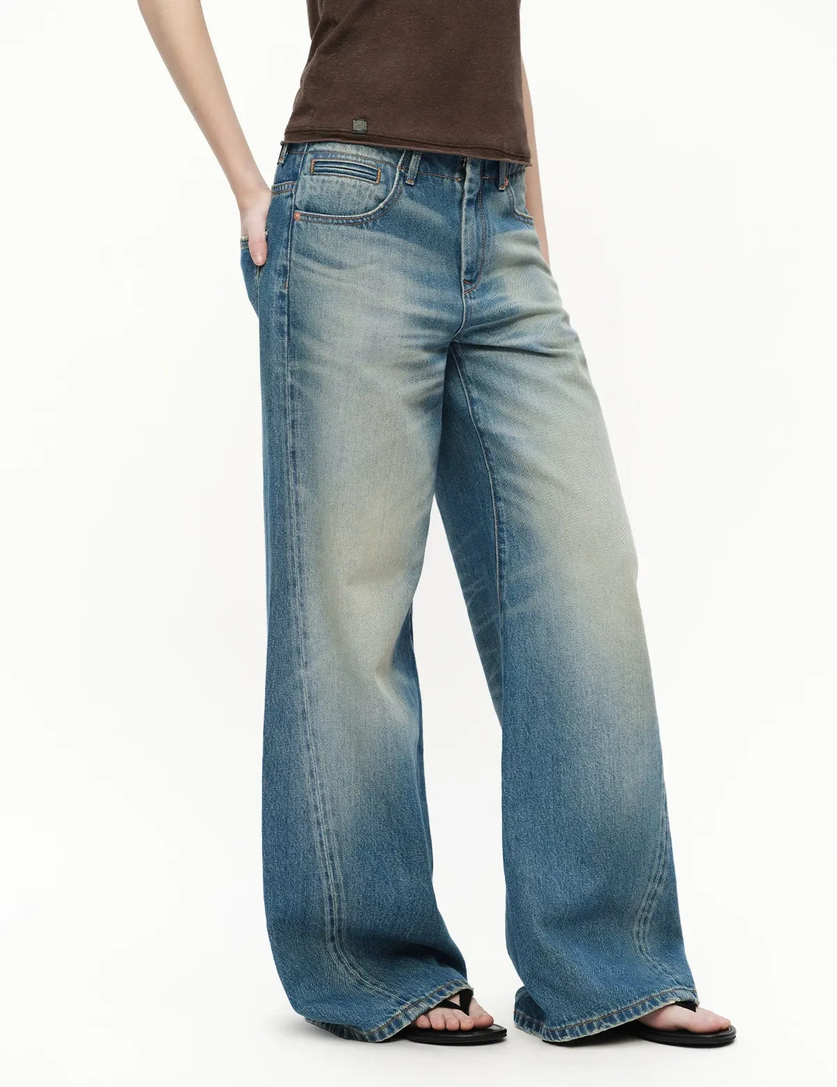 Vintage Wash Wide Jeans