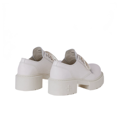 Statue Derby Shoes