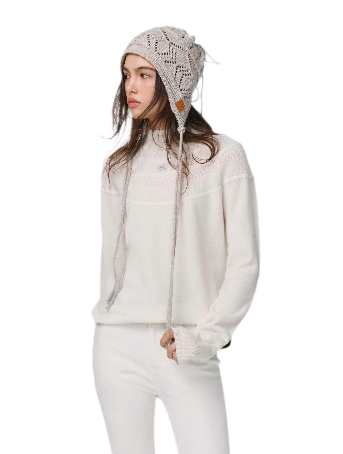 Gorro de punto grueso calado a rayas