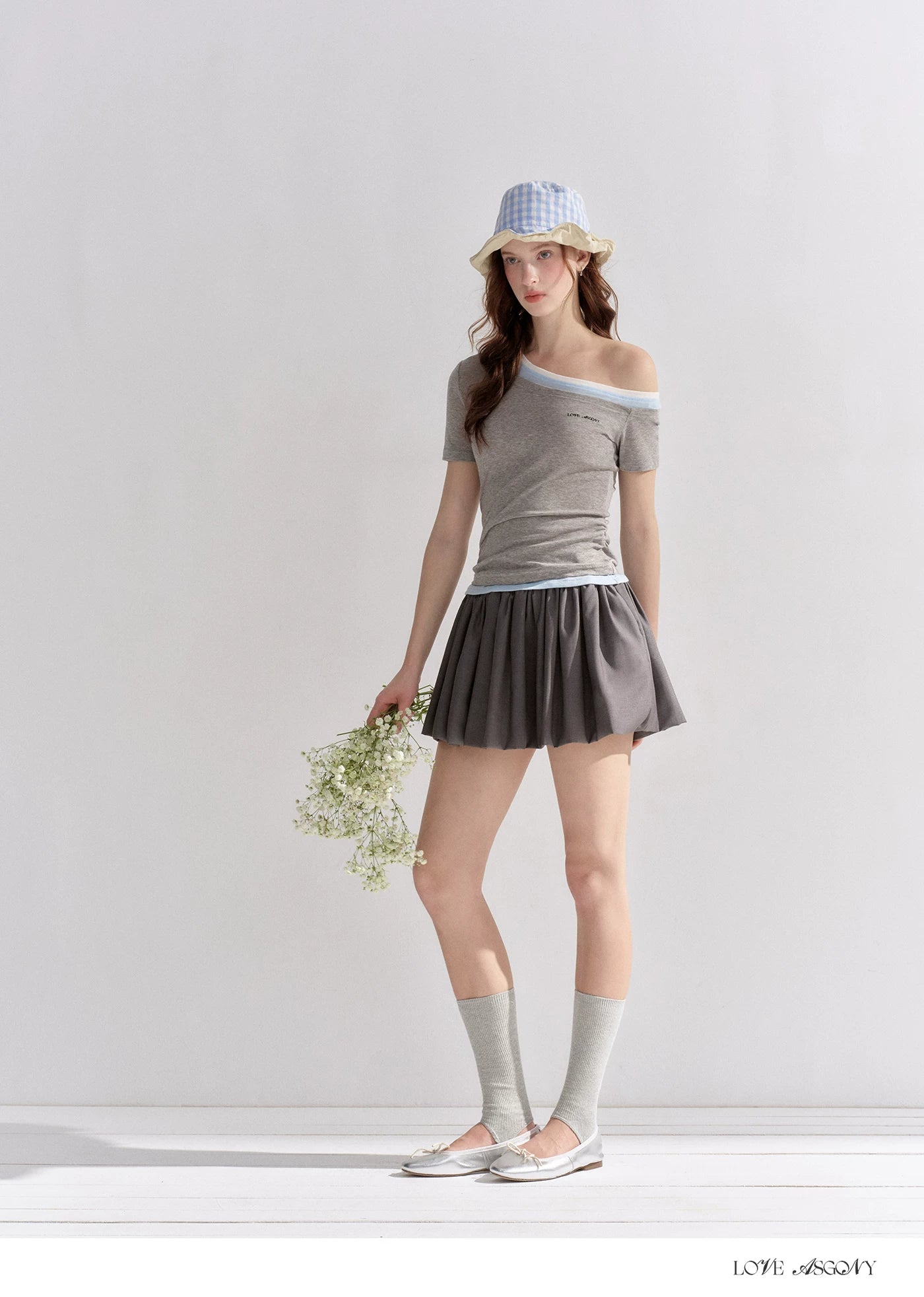 Asymmetric Off-Shoulder Colorblock Slim T-Shirt