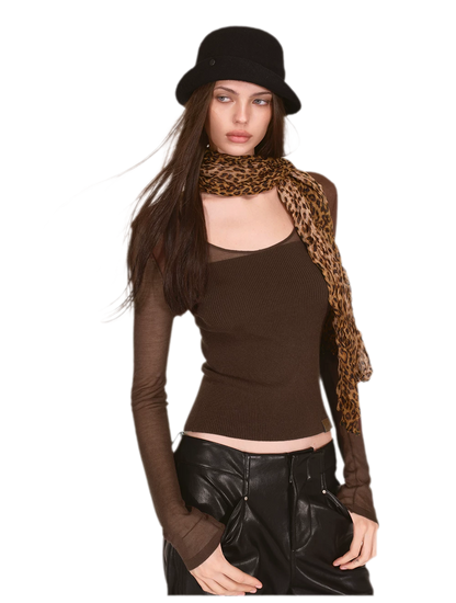 Top in maglia trasparente con scollo a V in Tencel