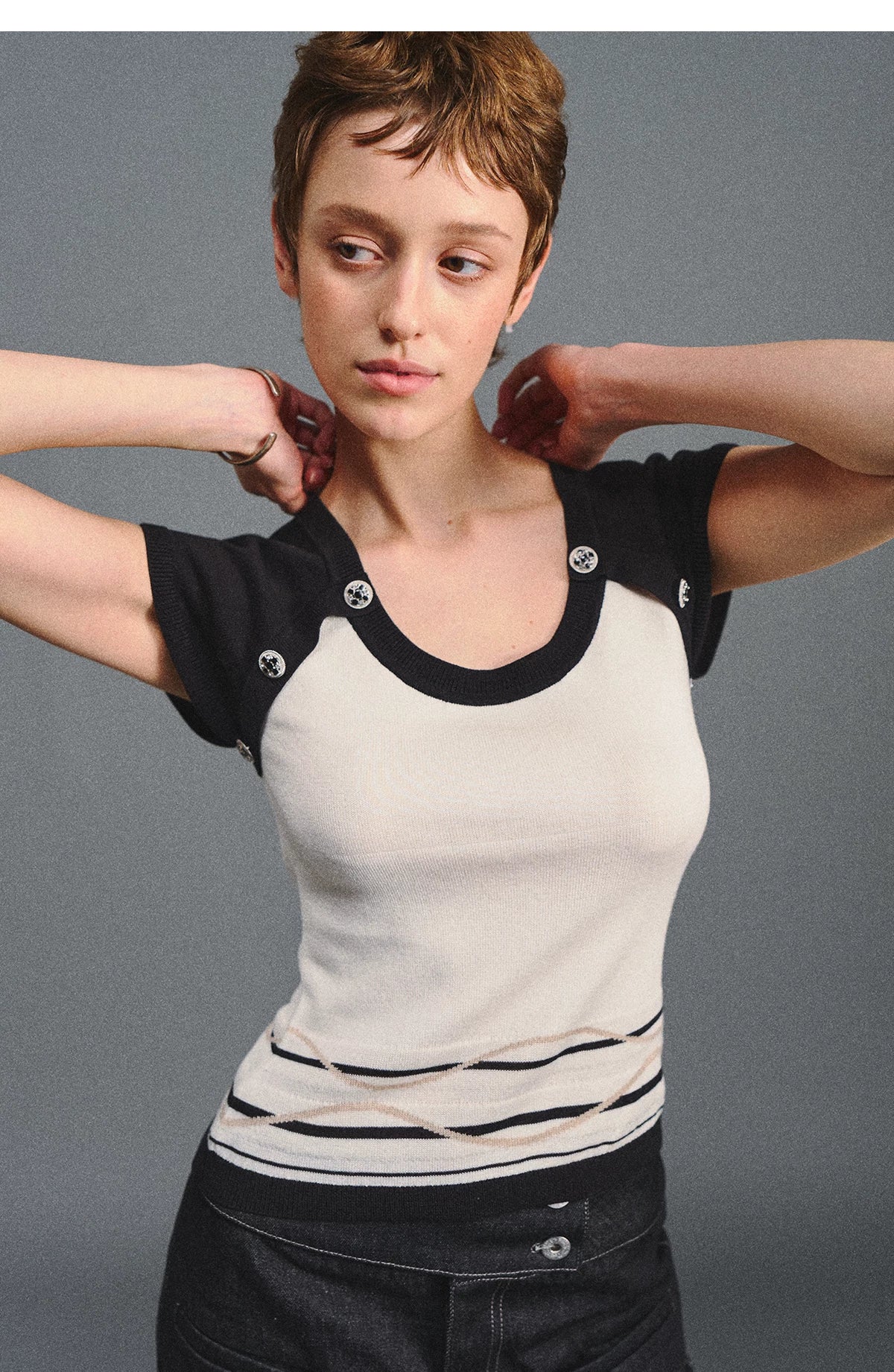 Color Block U-Neck Short Sleeve T-Shirt