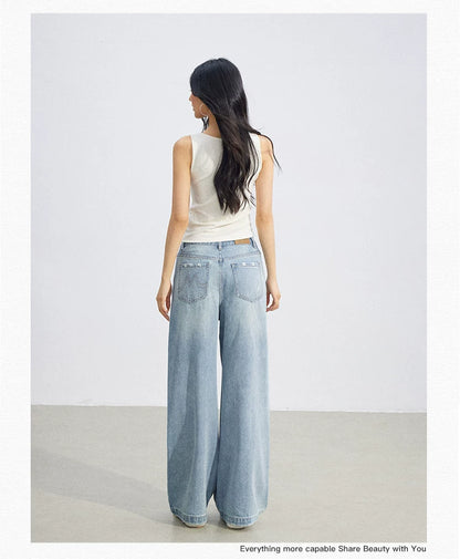 Star Pleated Sleeveless Top